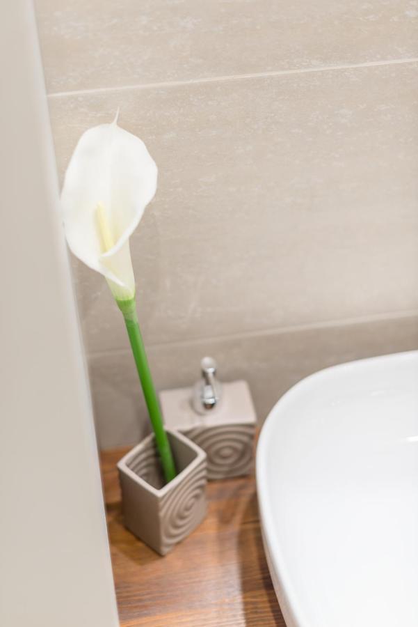 Downtown Heart 3 Bdr, 2 Bath, A/C Apartment Budapest Ngoại thất bức ảnh